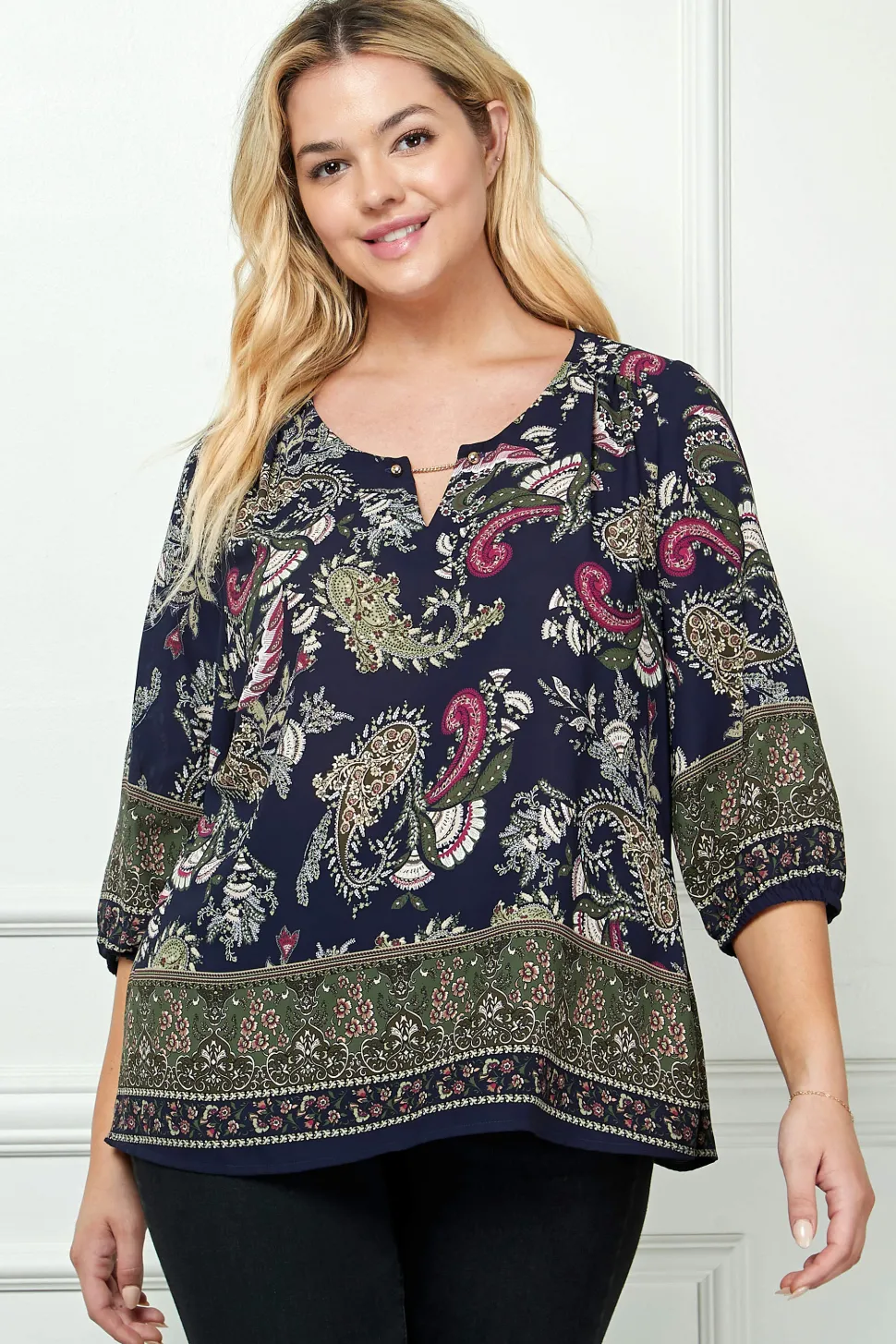 3/4 Elastic Sleeve Cutout Trim Front Neck Border Print Blouse in Navy - Plus