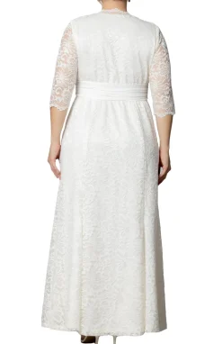 Amour Lace Wedding Gown - Plus