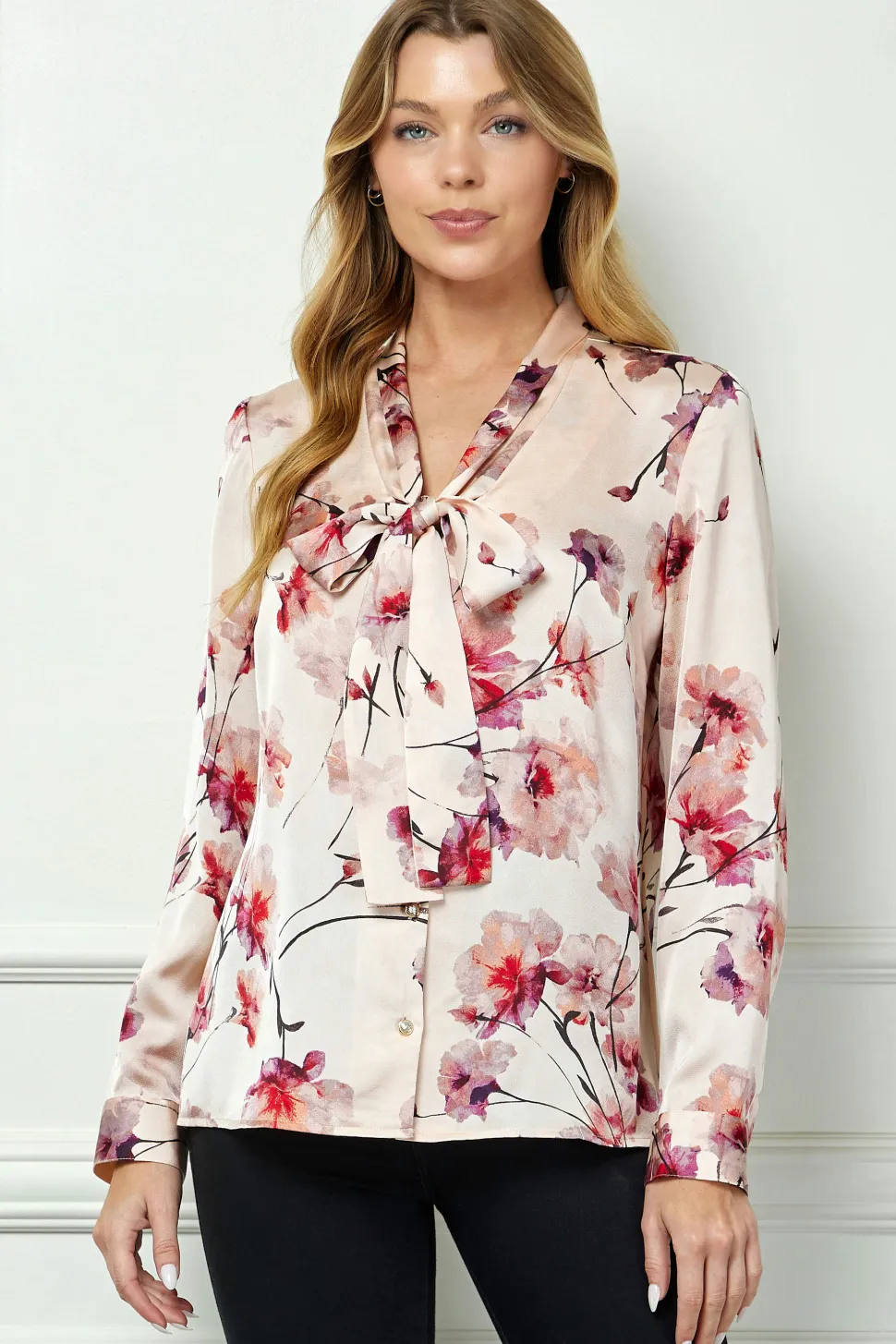 Long Cuff Sleeve Tie Neck Button Blouse in Pink