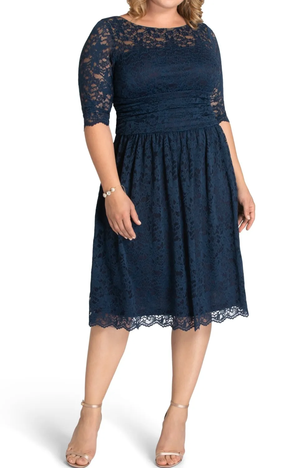Luna Lace Dress - Plus
