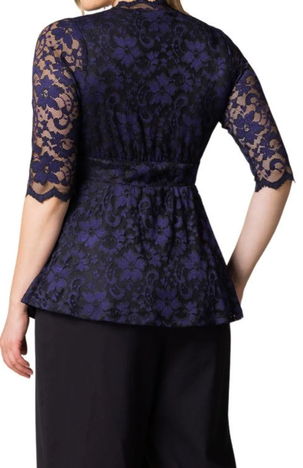 Luxe Lace Top - Plus