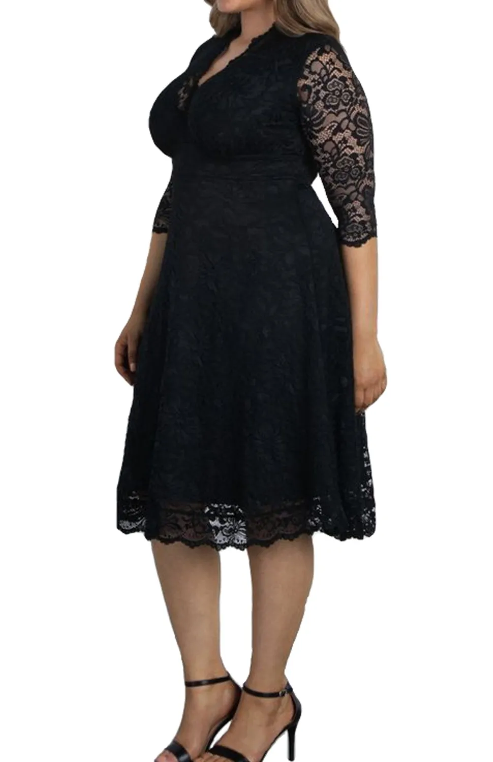 Mademoiselle Lace Cocktail Dress - Plus