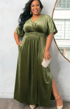 Verona Velvet Evening Gown - Plus